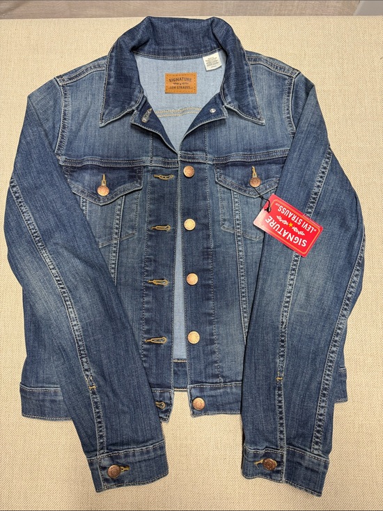Signature by Levi Strauss Jackets & Blazers - Signature by Levi Strauss Blue Denim Jacket with Copper Buttons. 0169